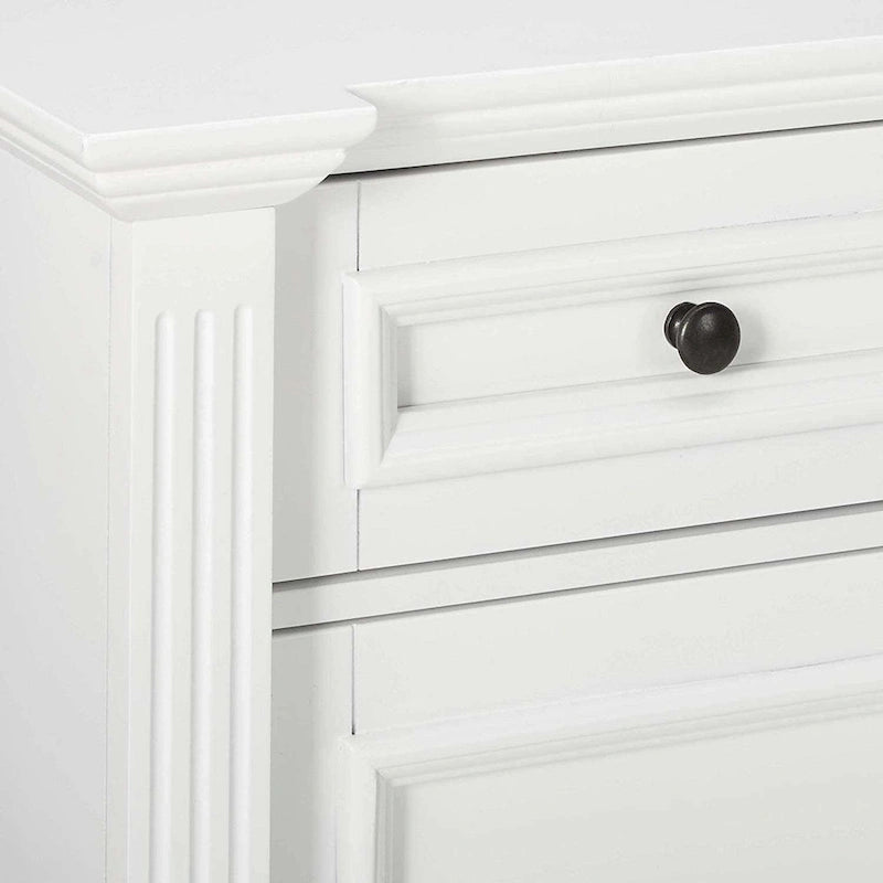 Buffet bahut blanc avec façade en ressaut