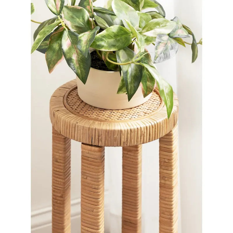 Petite table basse en rotin