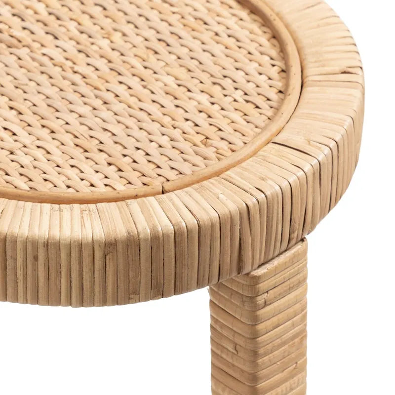 Petite table basse en rotin