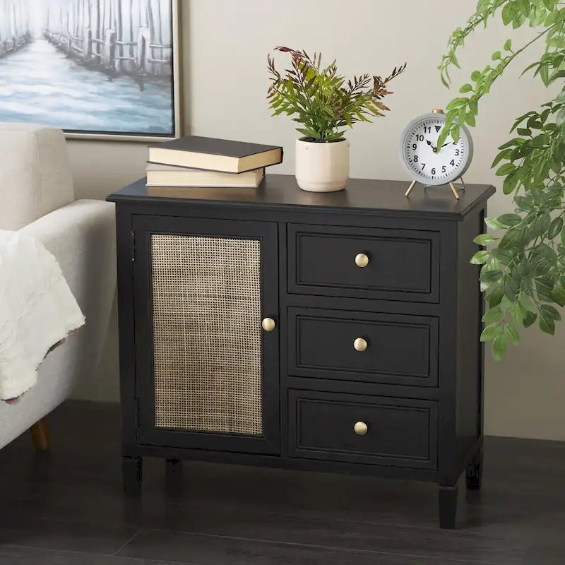 Meuble de rangement artisanal en bois avec trois tiroirs et une porte
